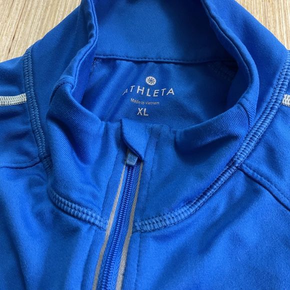Athleta Half Zip Reflective Running Wild Reflective Top Blue 243315 Size XL - Picture 7 of 9